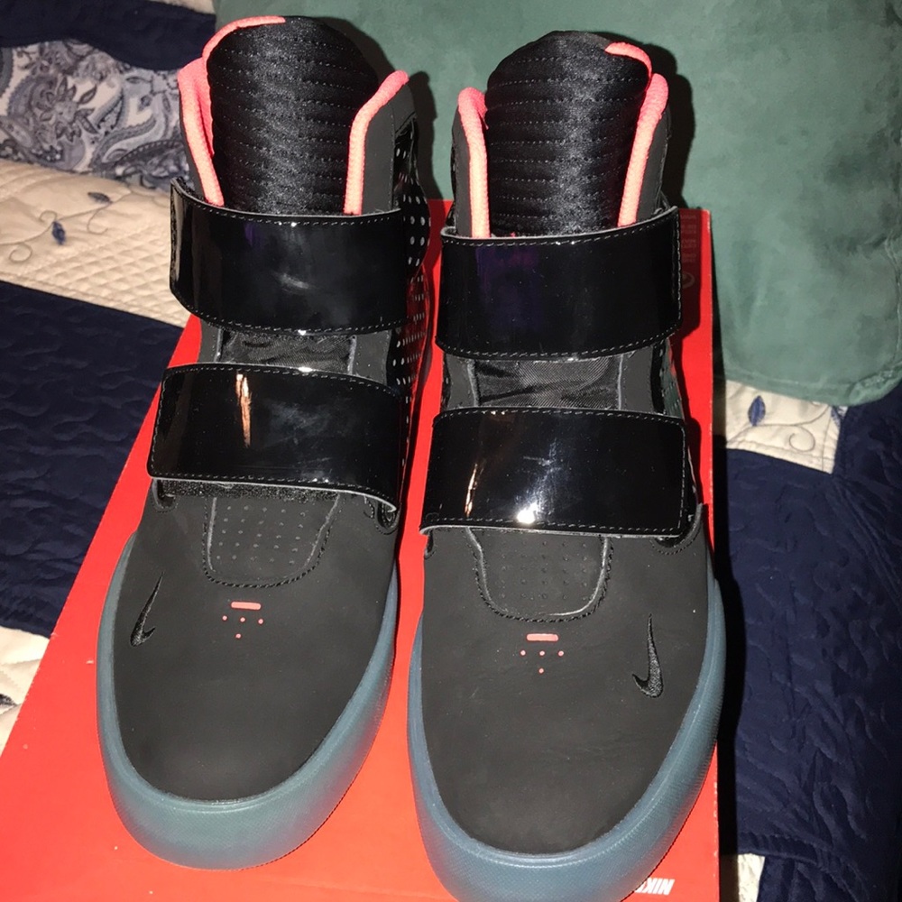 Nike Flystepper 2K3 “Blinks” men size 9.5